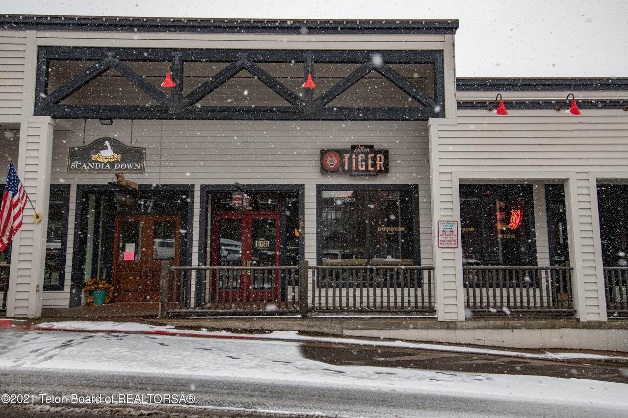 165 Center St - Photo 1