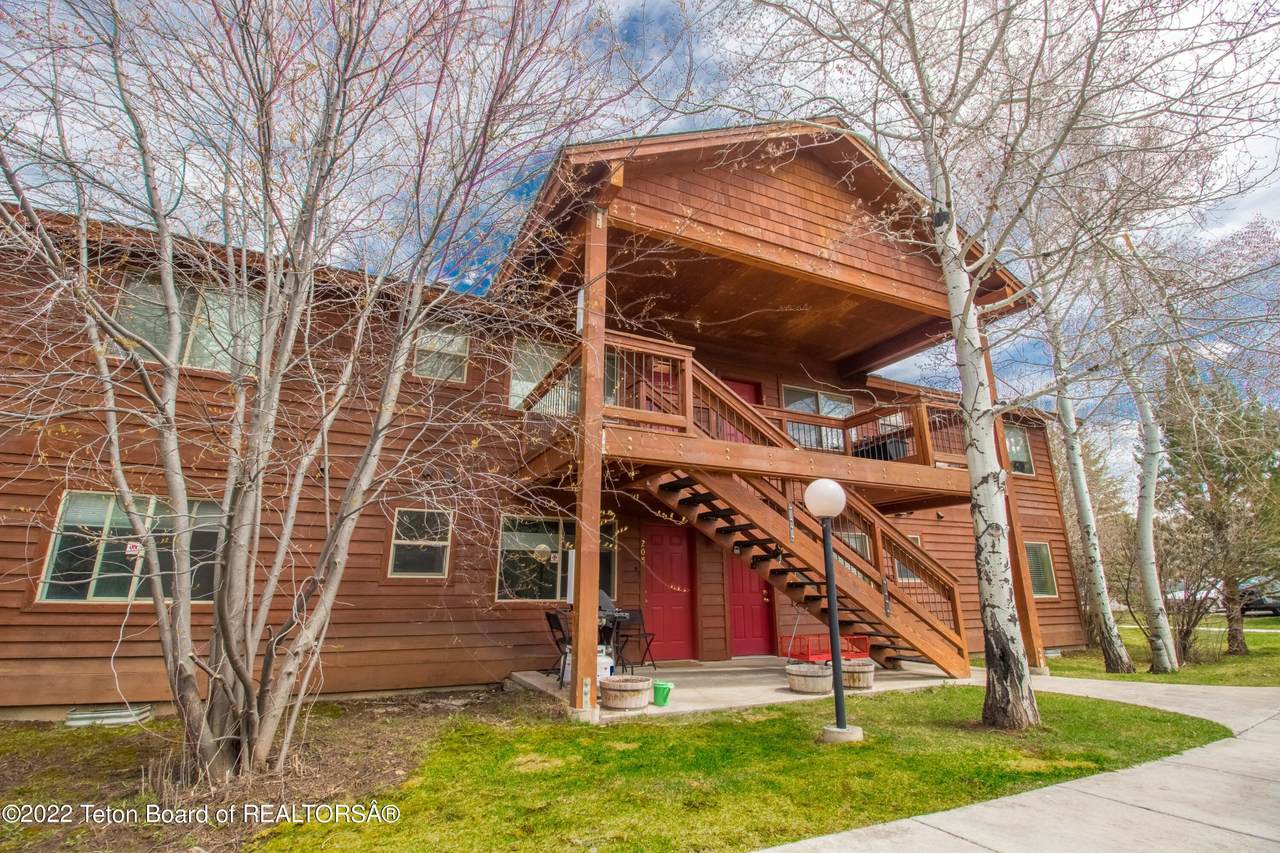 220 Homestead Road - Photo 1