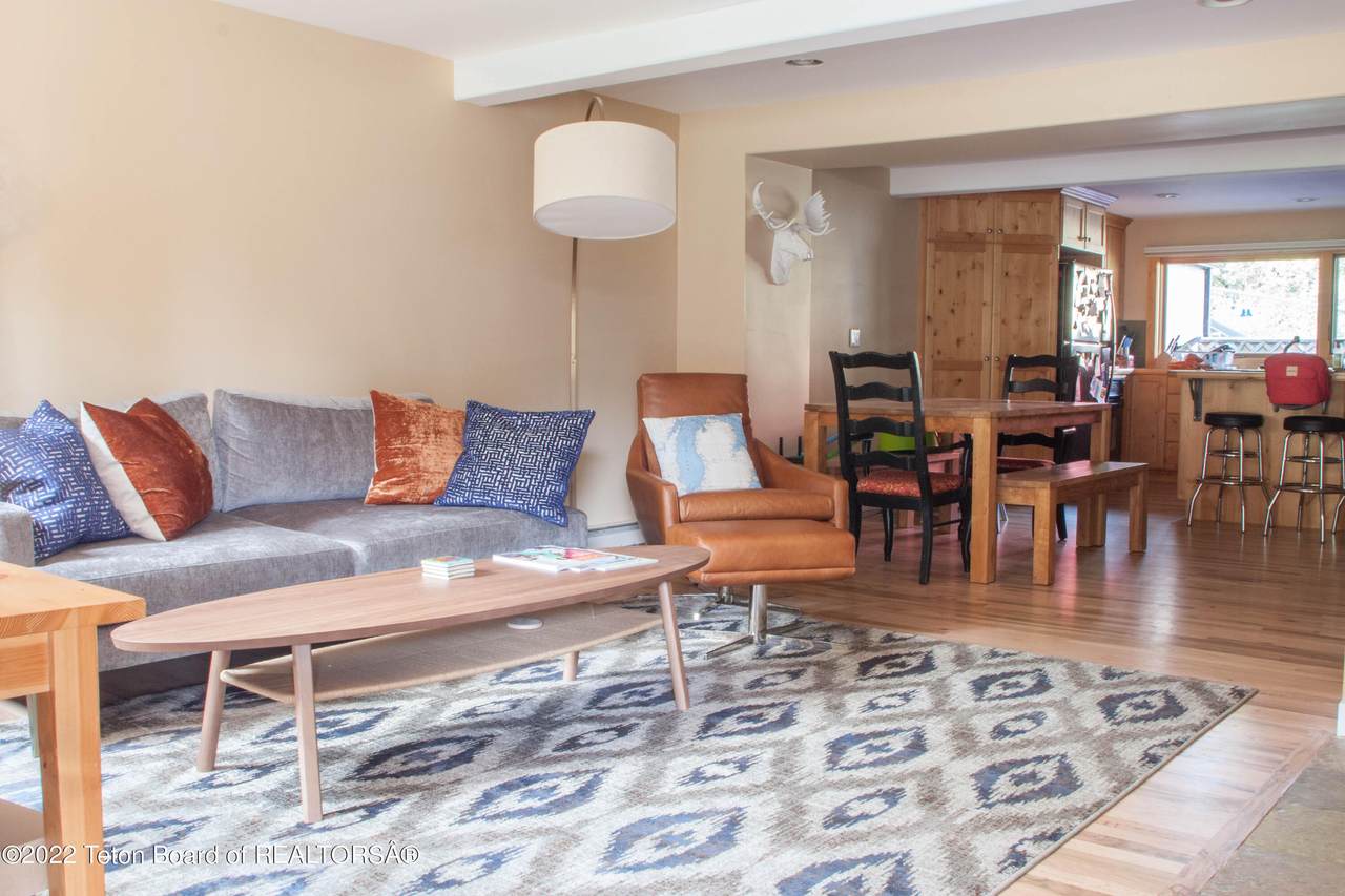 80 Aspen Dr - Photo 1