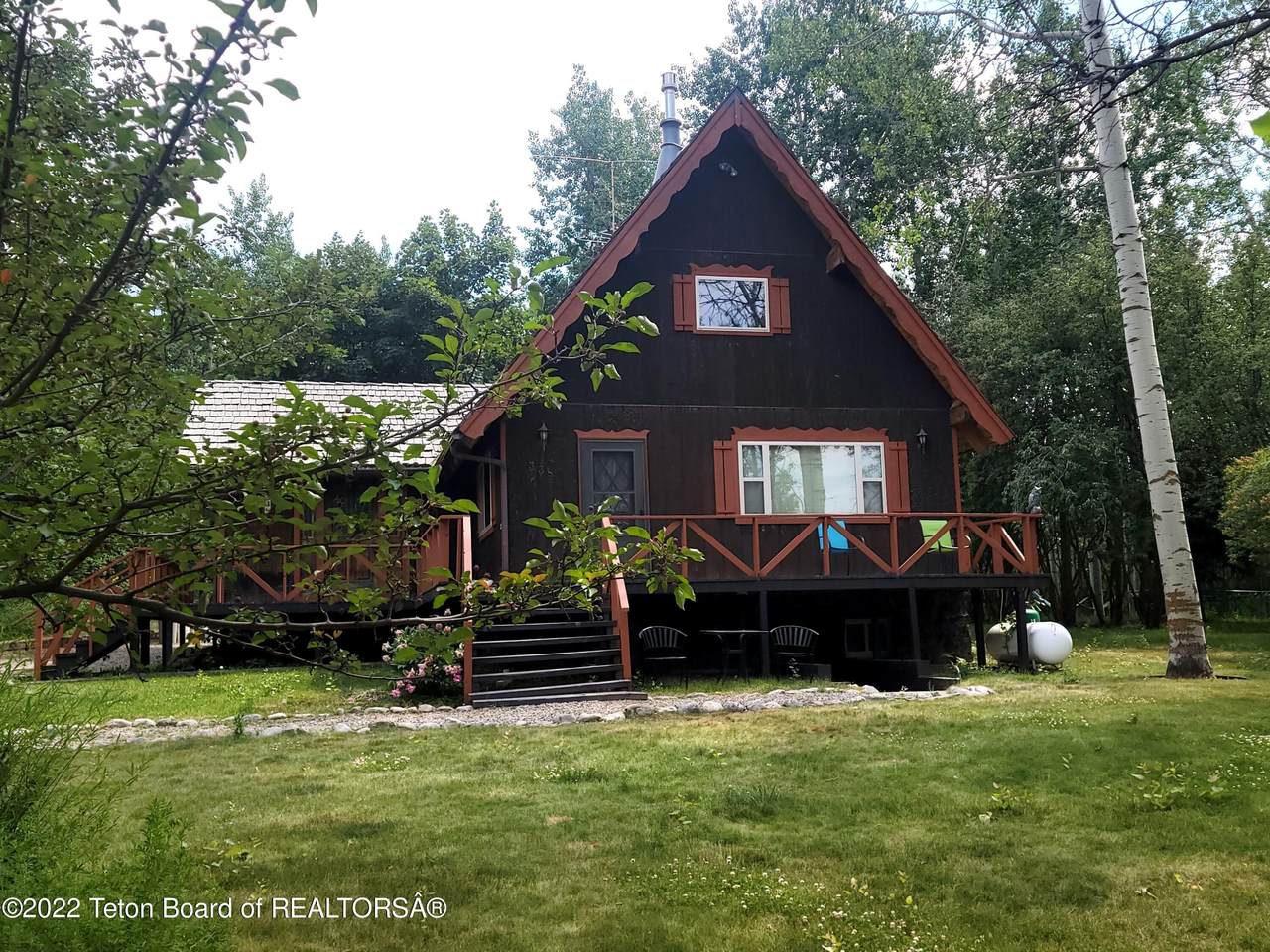 338 Sugarloaf Dr - Photo 1