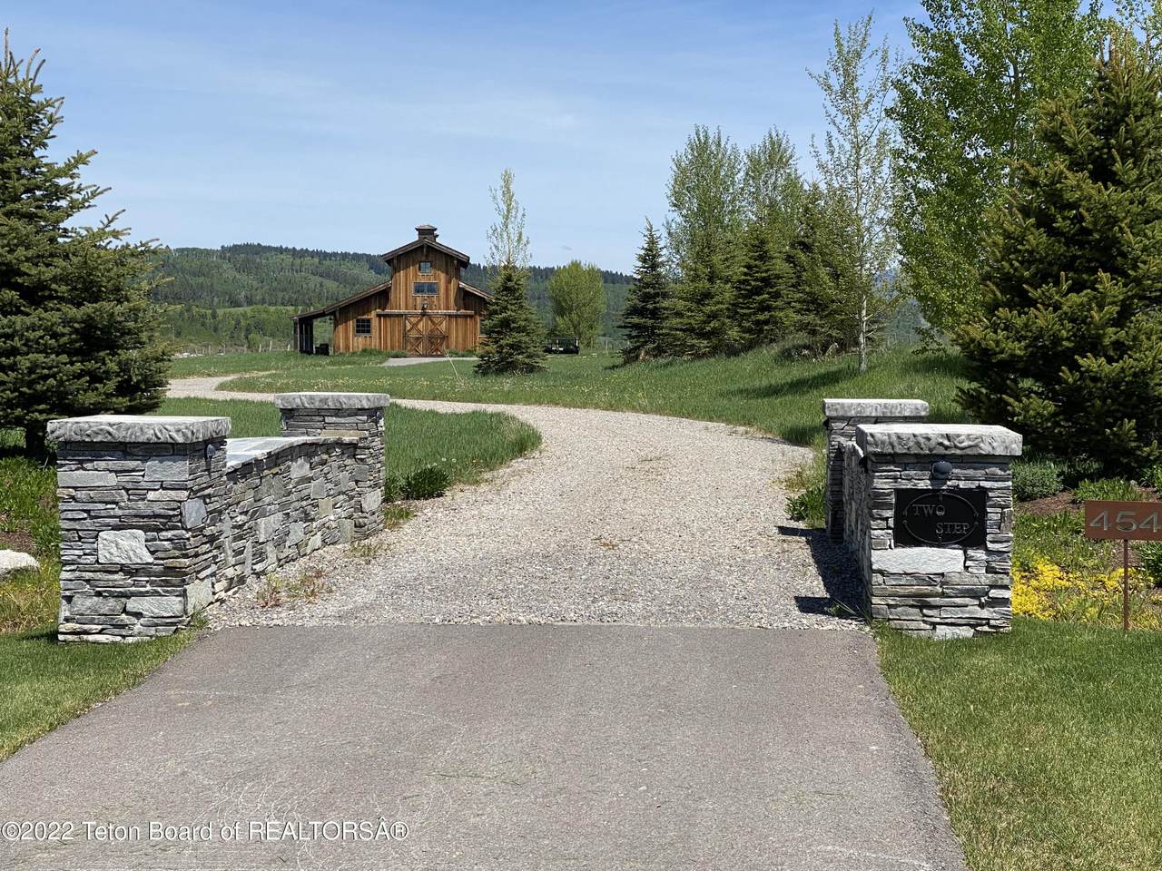 454 Flywater Trail - Photo 1