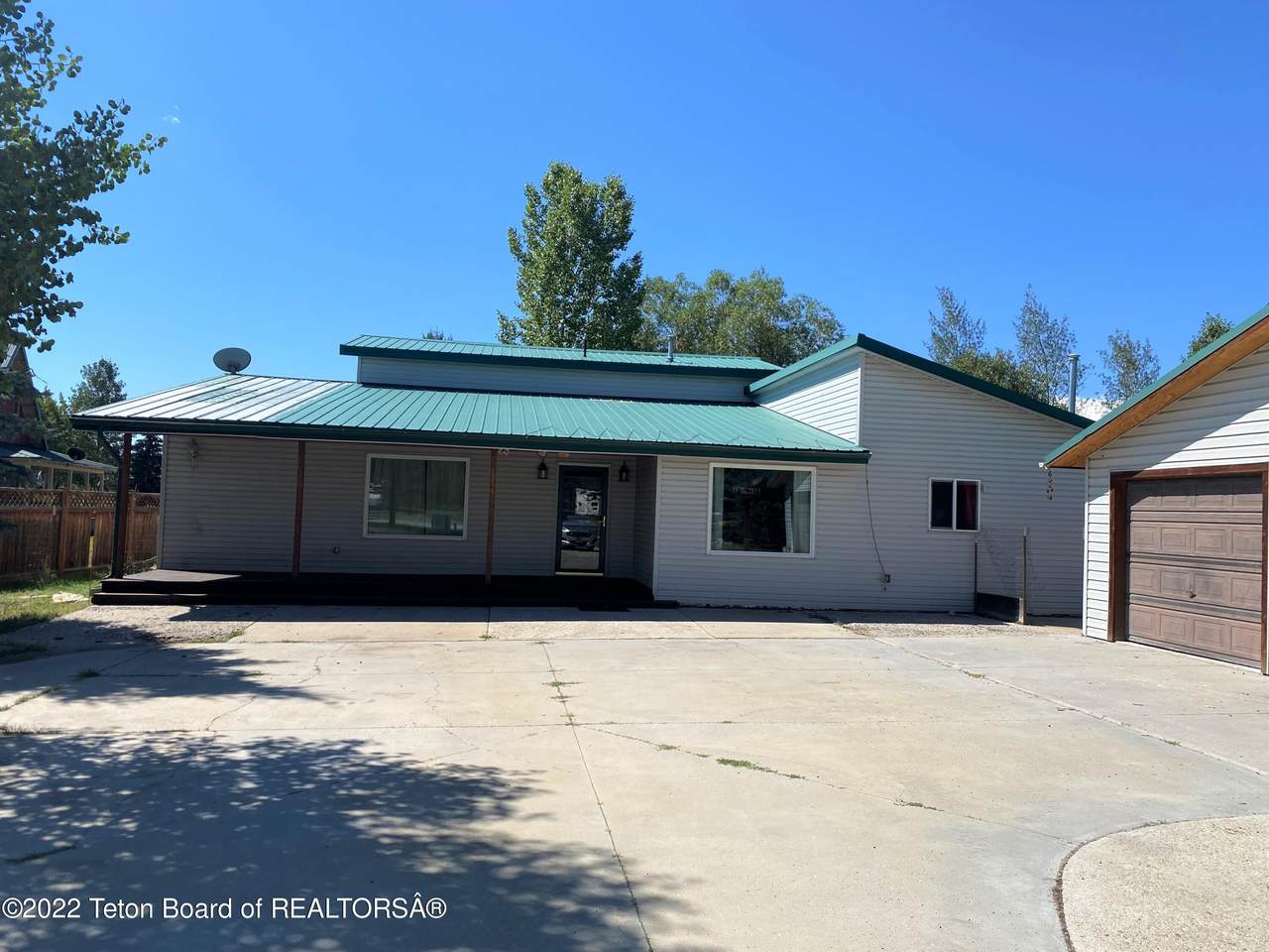 354 Quartz Ave - Photo 1