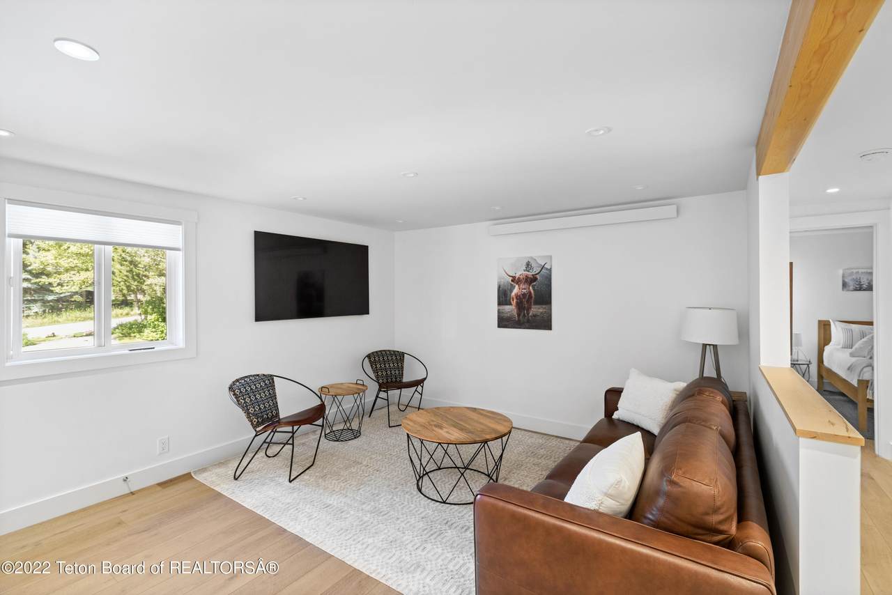 7140 Rachel Way - Photo 1