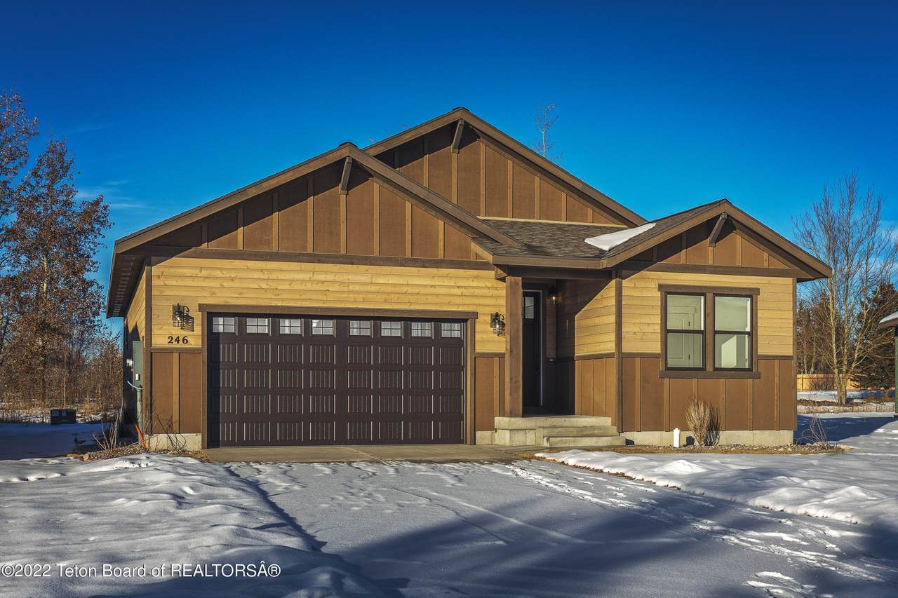 246 Swallowtail Drive - Photo 1