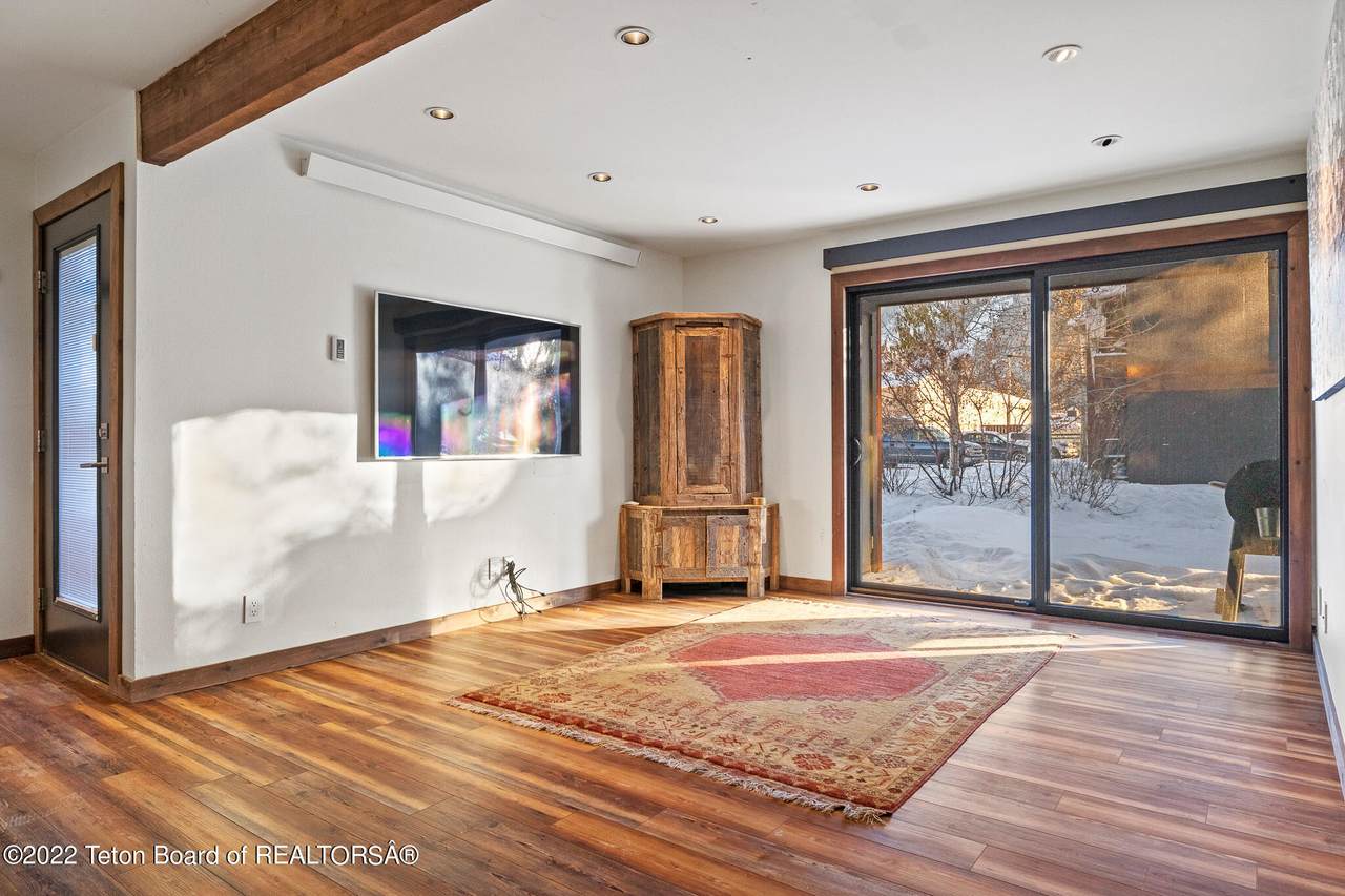 355 Deloney Avenue - Photo 1