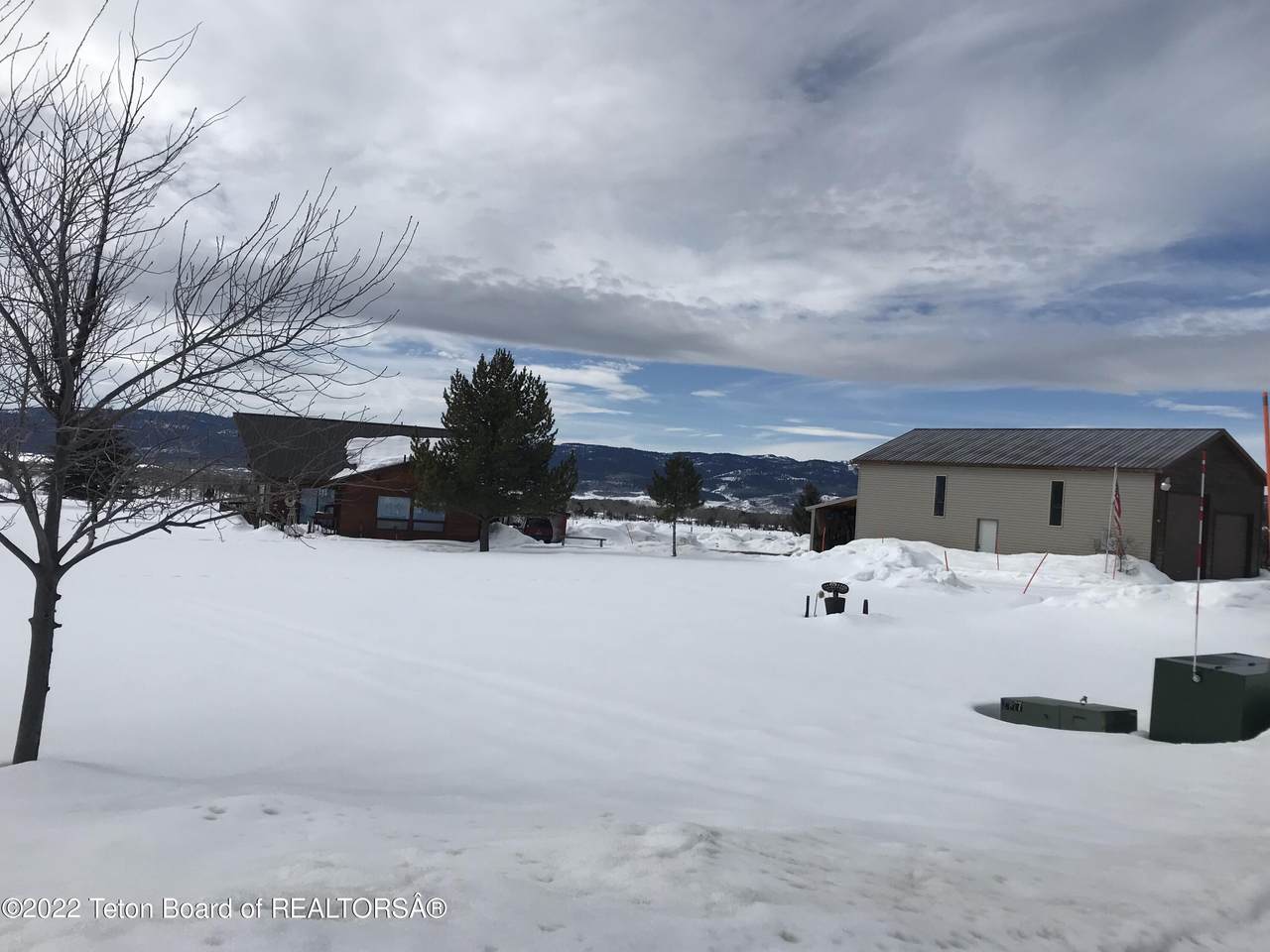 664 Cedar Creek Dr - Photo 1