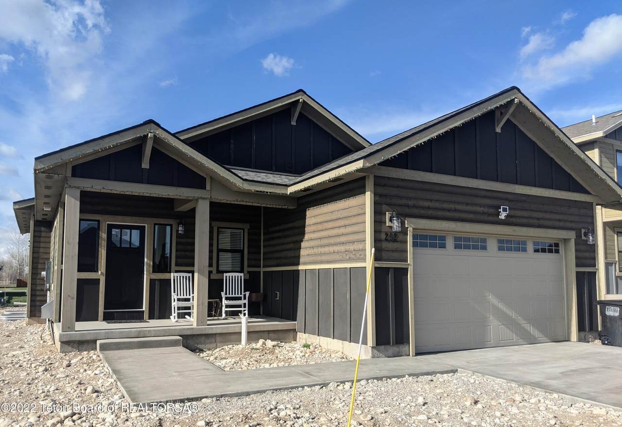 292 Harris Hawk Dr - Photo 1