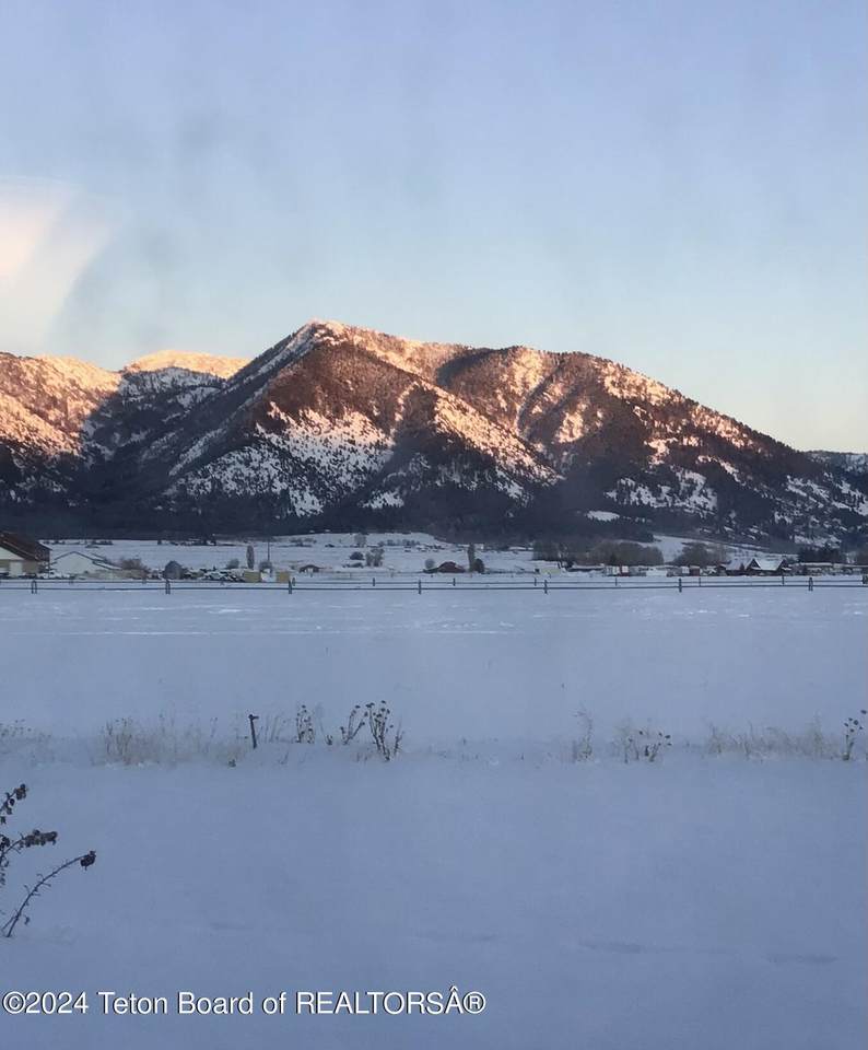 https://bt-photos.global.ssl.fastly.net/teton/1280_boomver_1_24-1007-2.jpg