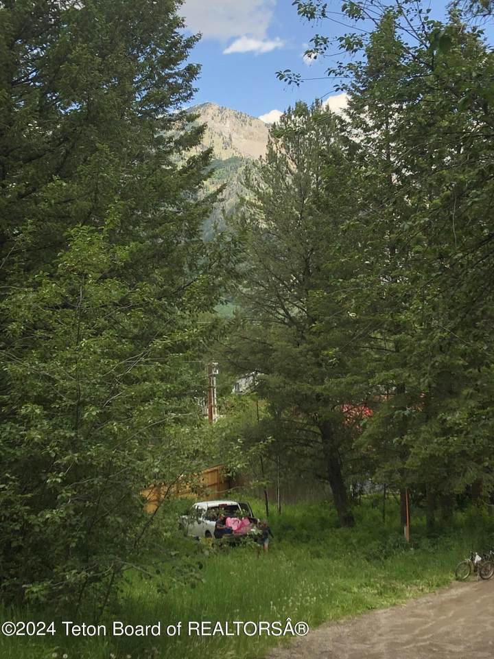 https://bt-photos.global.ssl.fastly.net/teton/1280_boomver_1_24-1367-2.jpg