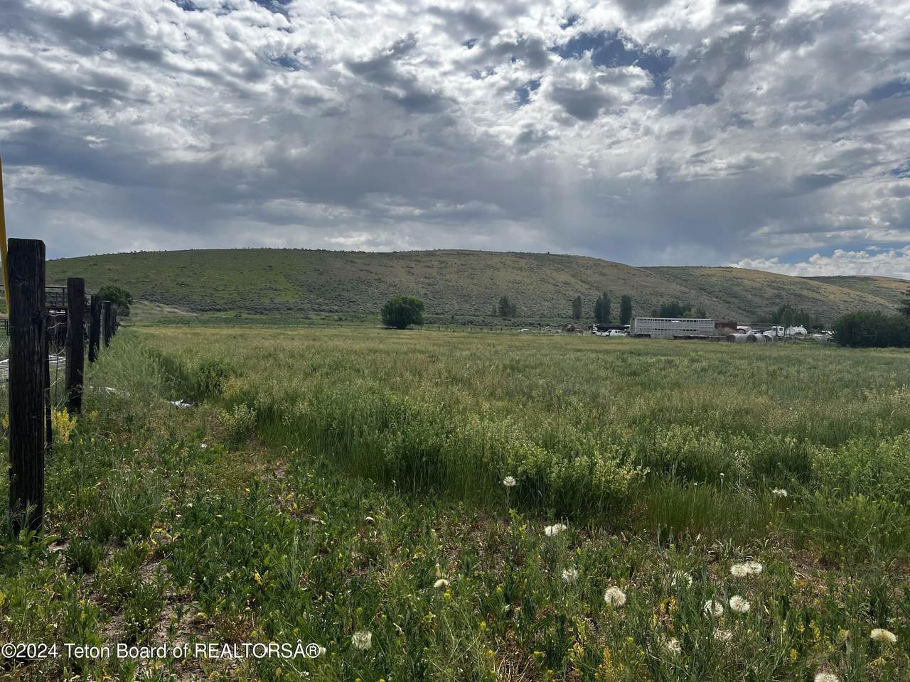 https://bt-photos.global.ssl.fastly.net/teton/1280_boomver_1_24-1594-2.jpg