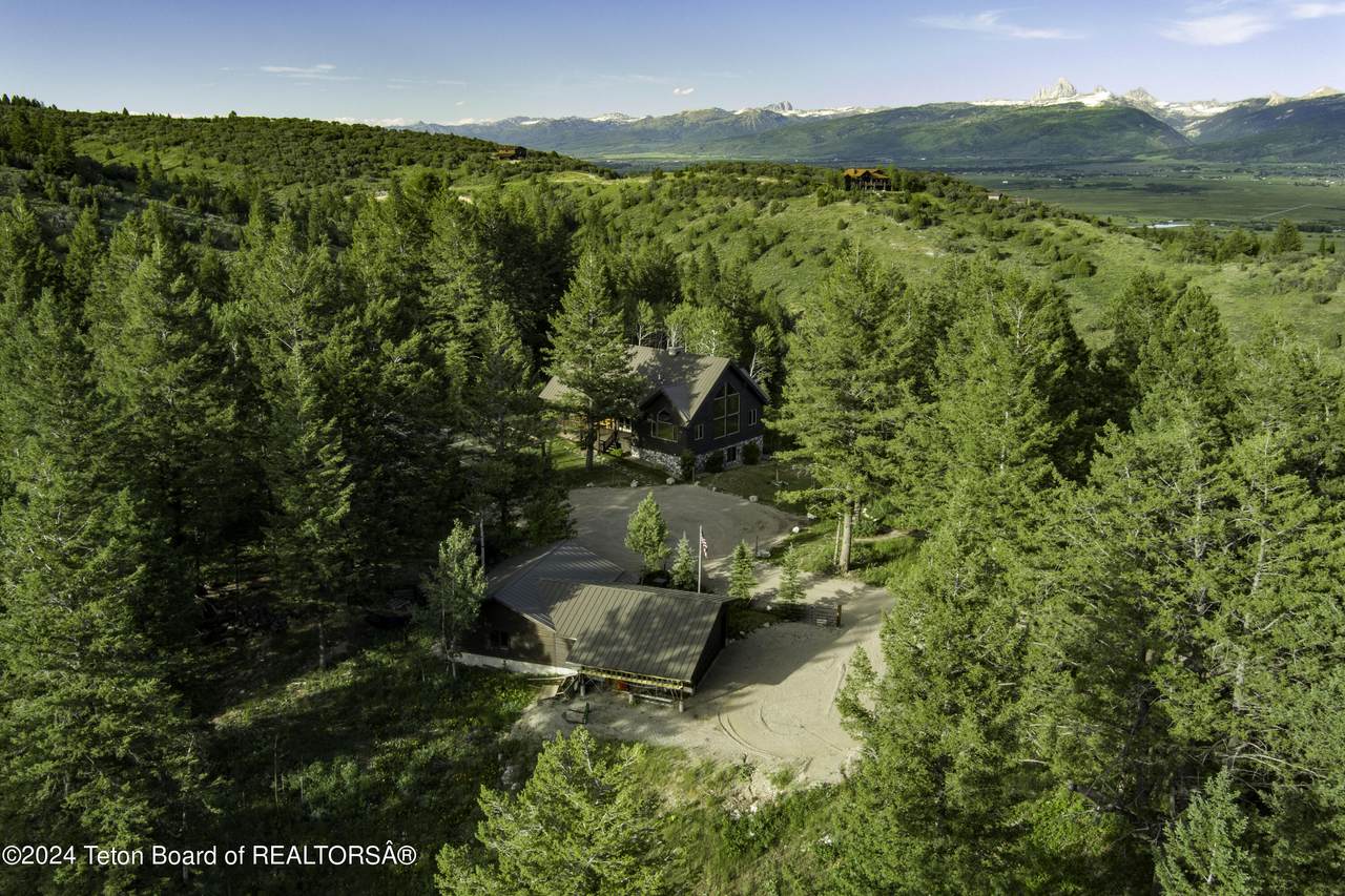 https://bt-photos.global.ssl.fastly.net/teton/1280_boomver_1_24-1910-2.jpg
