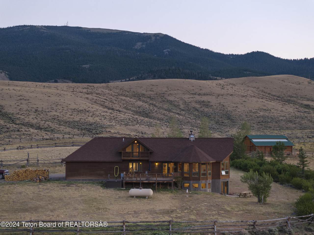 https://bt-photos.global.ssl.fastly.net/teton/1280_boomver_1_24-1990-2.jpg