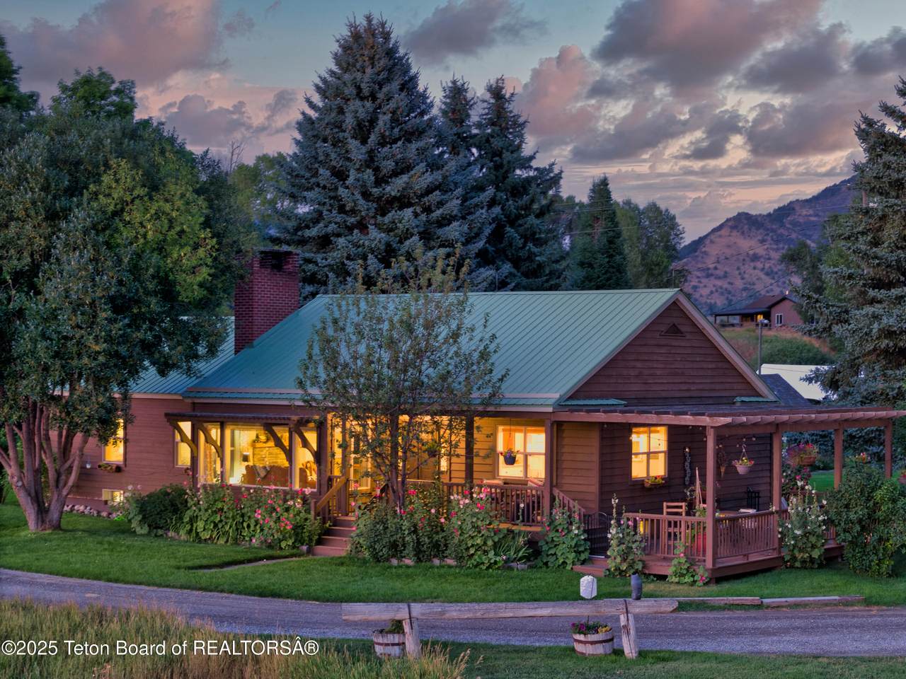 https://bt-photos.global.ssl.fastly.net/teton/1280_boomver_1_25-1029-2.jpg