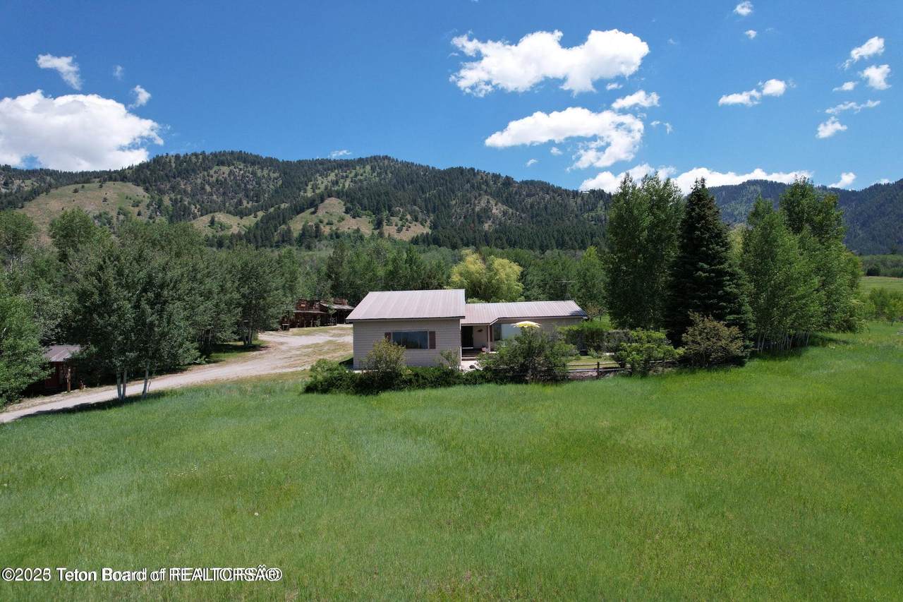 https://bt-photos.global.ssl.fastly.net/teton/1280_boomver_1_25-1067-2.jpg