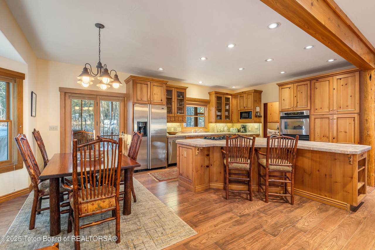 https://bt-photos.global.ssl.fastly.net/teton/1280_boomver_1_25-1142-2.jpg