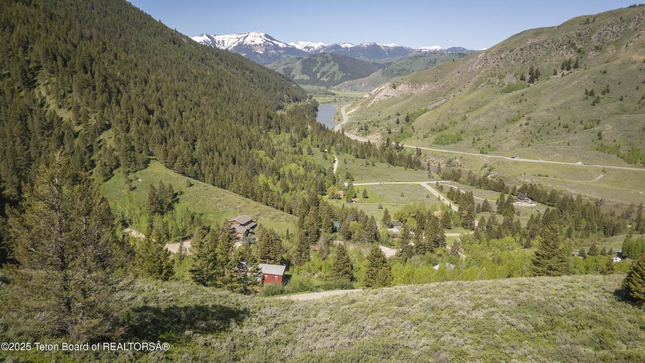 1255 Deer Creek Drive - Photo 1