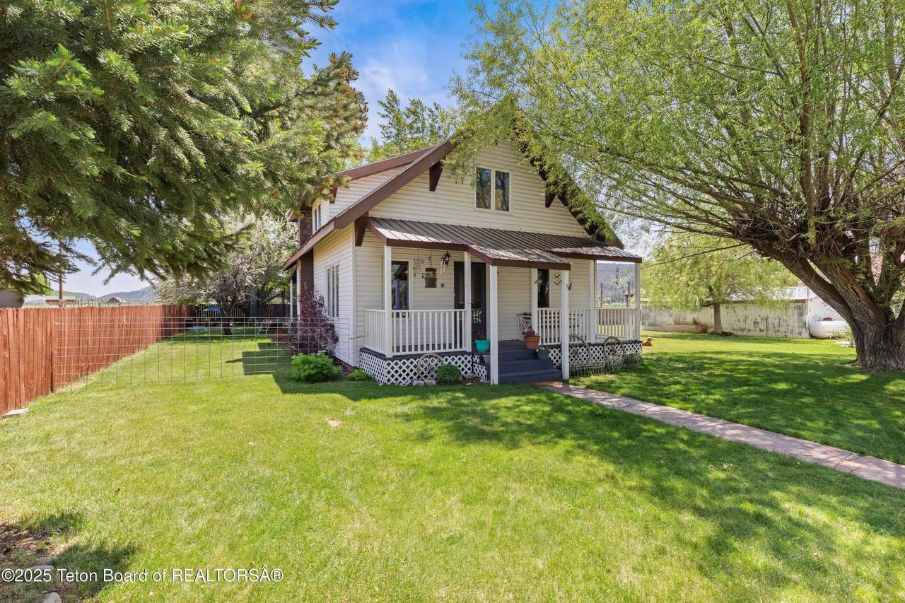 105 Heap Drive - Photo 1