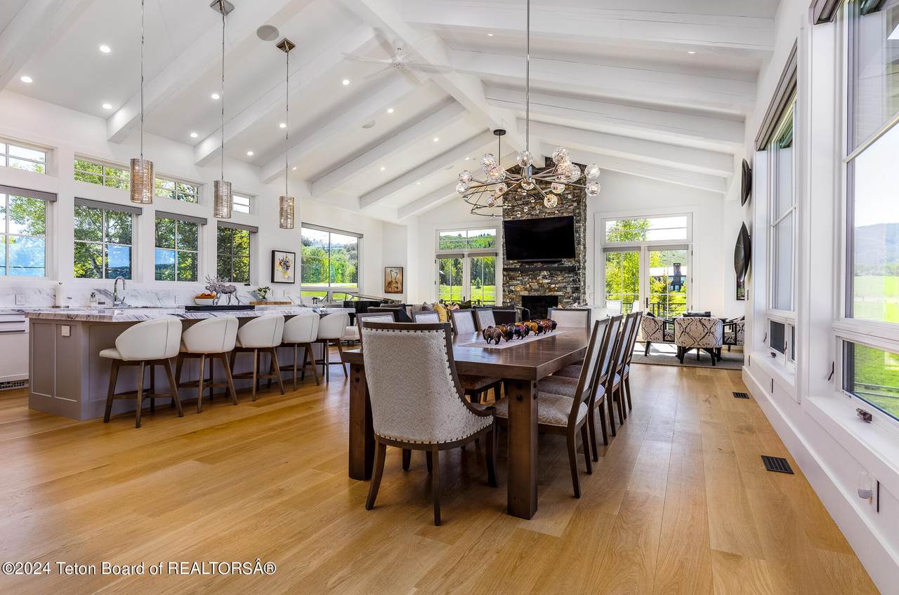 130 Yellow Rose Drive - Photo 1