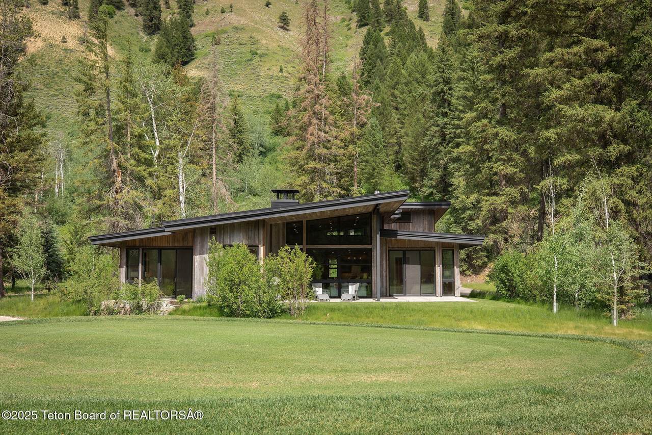 15415 Tall Timber Road - Photo 1