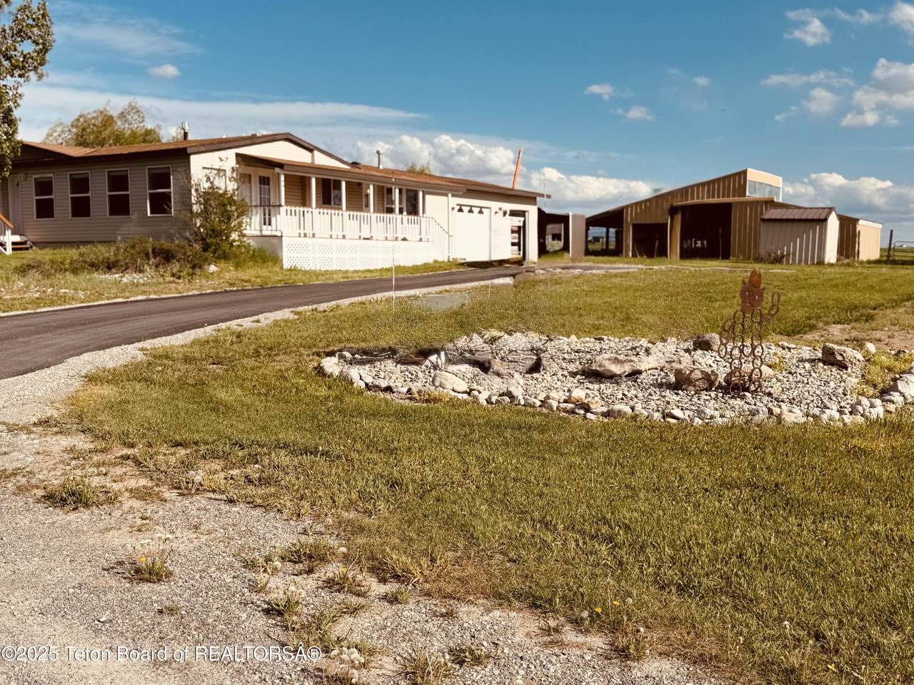 218 C M R Lane - Photo 1