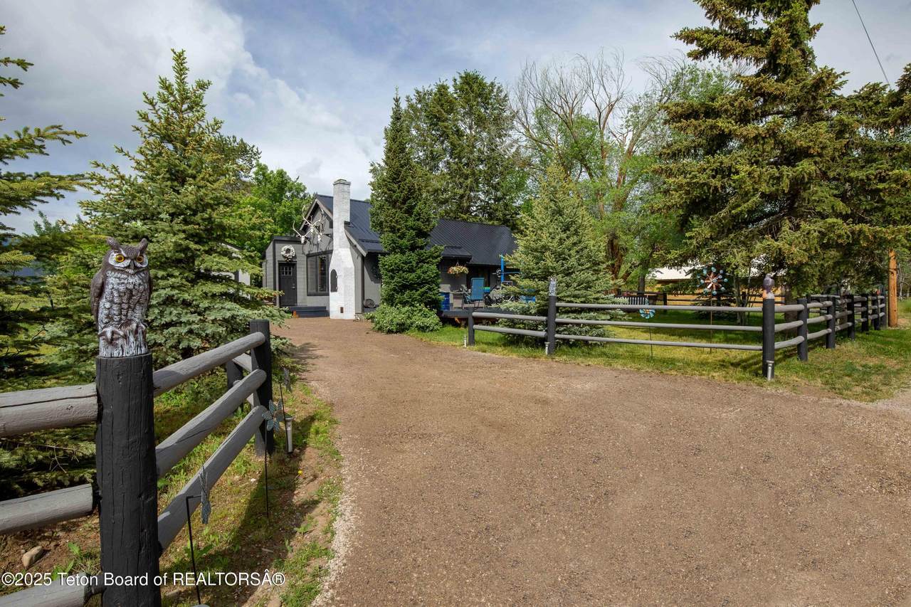 https://bt-photos.global.ssl.fastly.net/teton/1280_boomver_1_25-1546-2.jpg