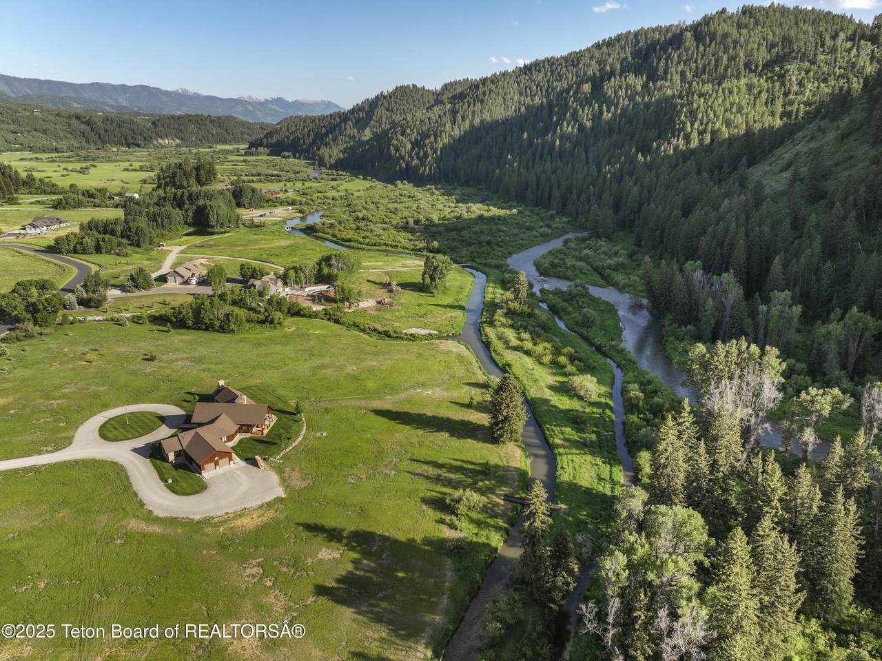 https://bt-photos.global.ssl.fastly.net/teton/1280_boomver_1_25-1593-2.jpg