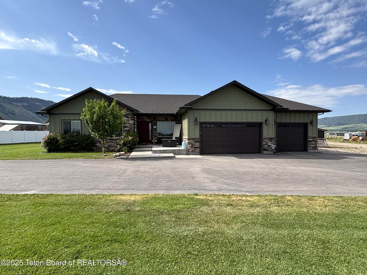 https://bt-photos.global.ssl.fastly.net/teton/1280_boomver_1_25-1609-2.jpg