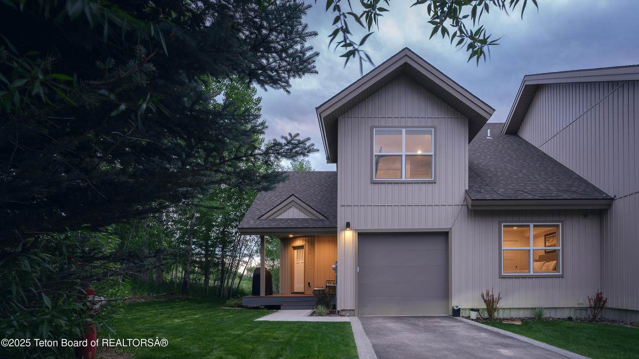 112 Aspen Meadows Road - Photo 1