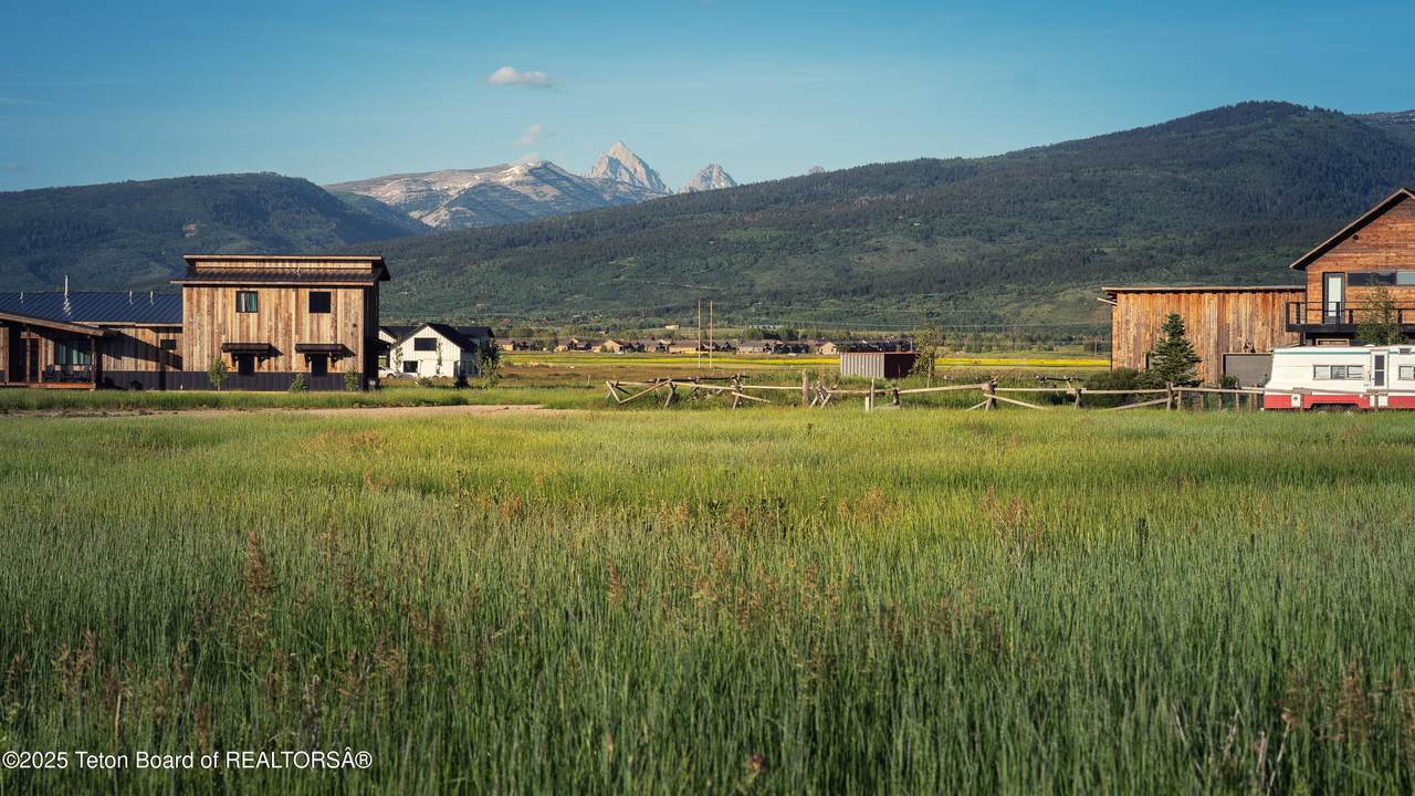 6531 Wild Mustang Trail - Photo 1