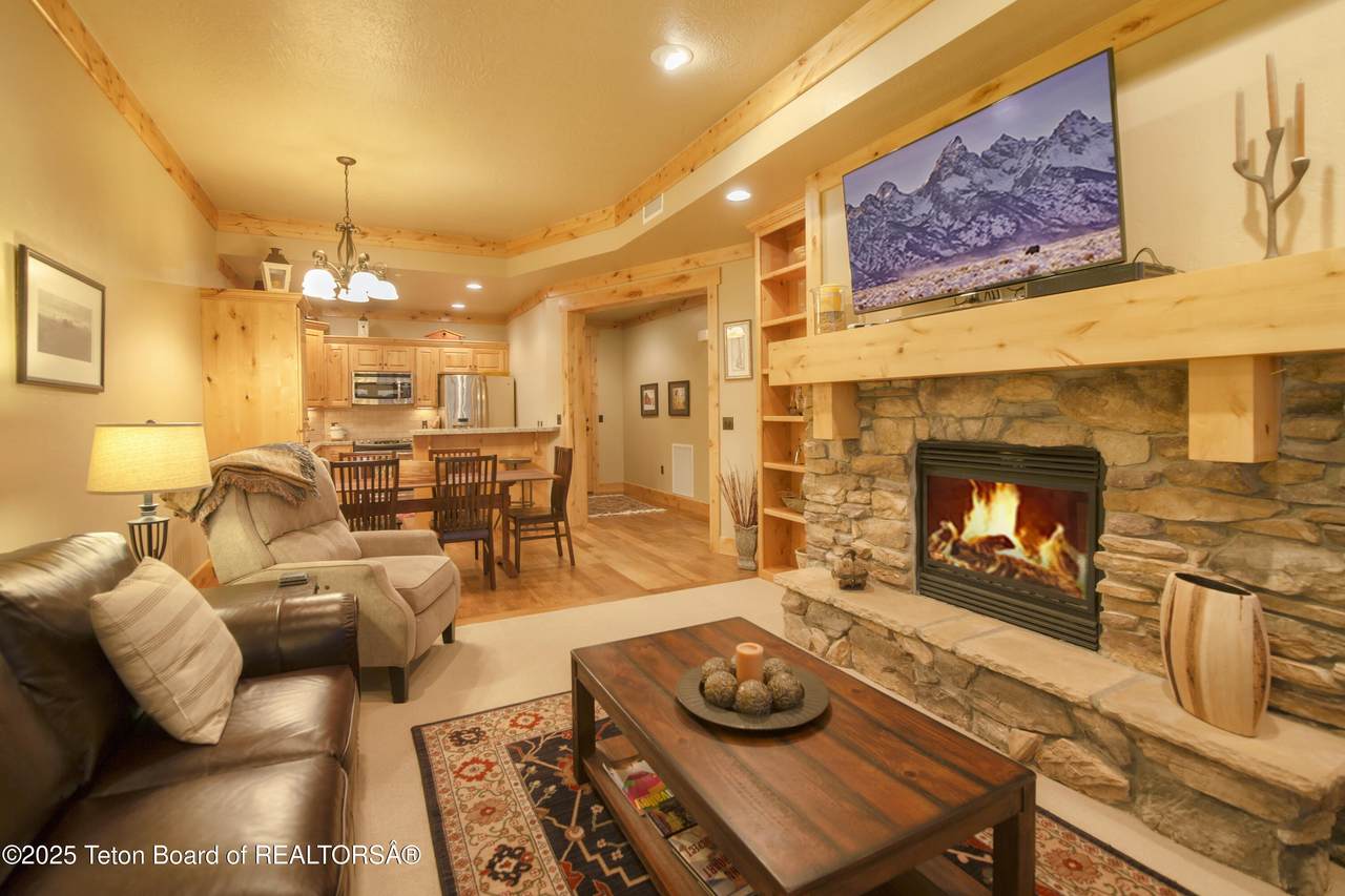 122 Hastings Drive - Photo 1