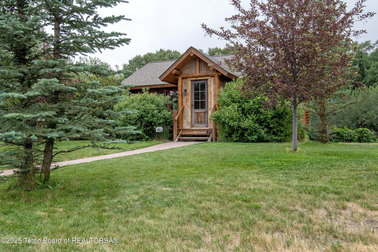 https://bt-photos.global.ssl.fastly.net/teton/1280_boomver_1_25-1812-2.jpg
