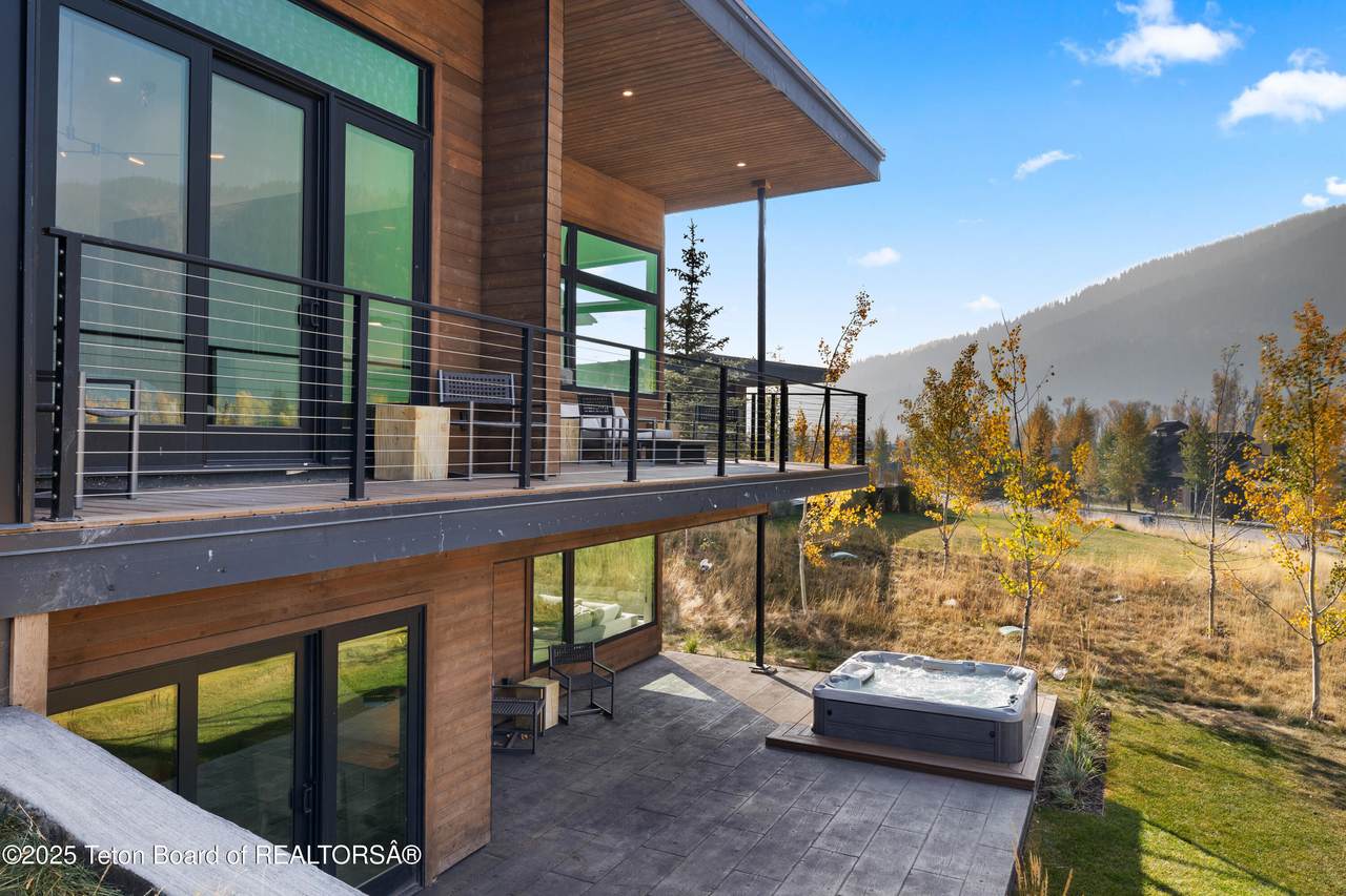 https://bt-photos.global.ssl.fastly.net/teton/1280_boomver_1_25-1813-2.jpg