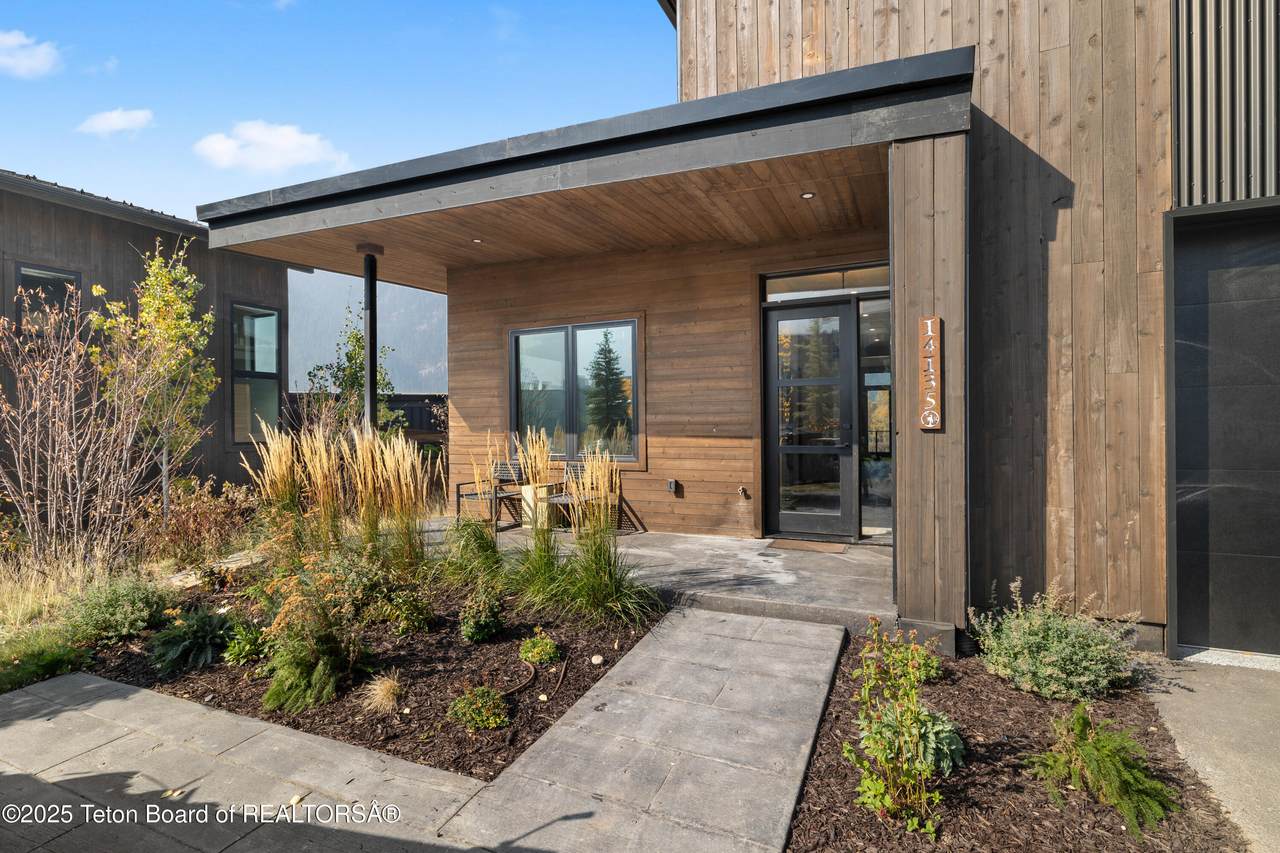 https://bt-photos.global.ssl.fastly.net/teton/1280_boomver_1_25-1813-2.jpg