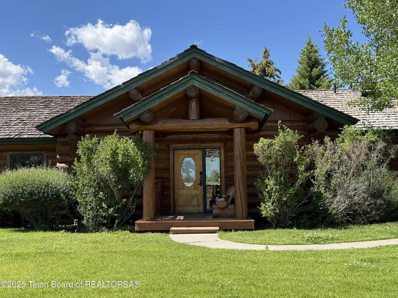 400 Moulton Loop - Photo 1