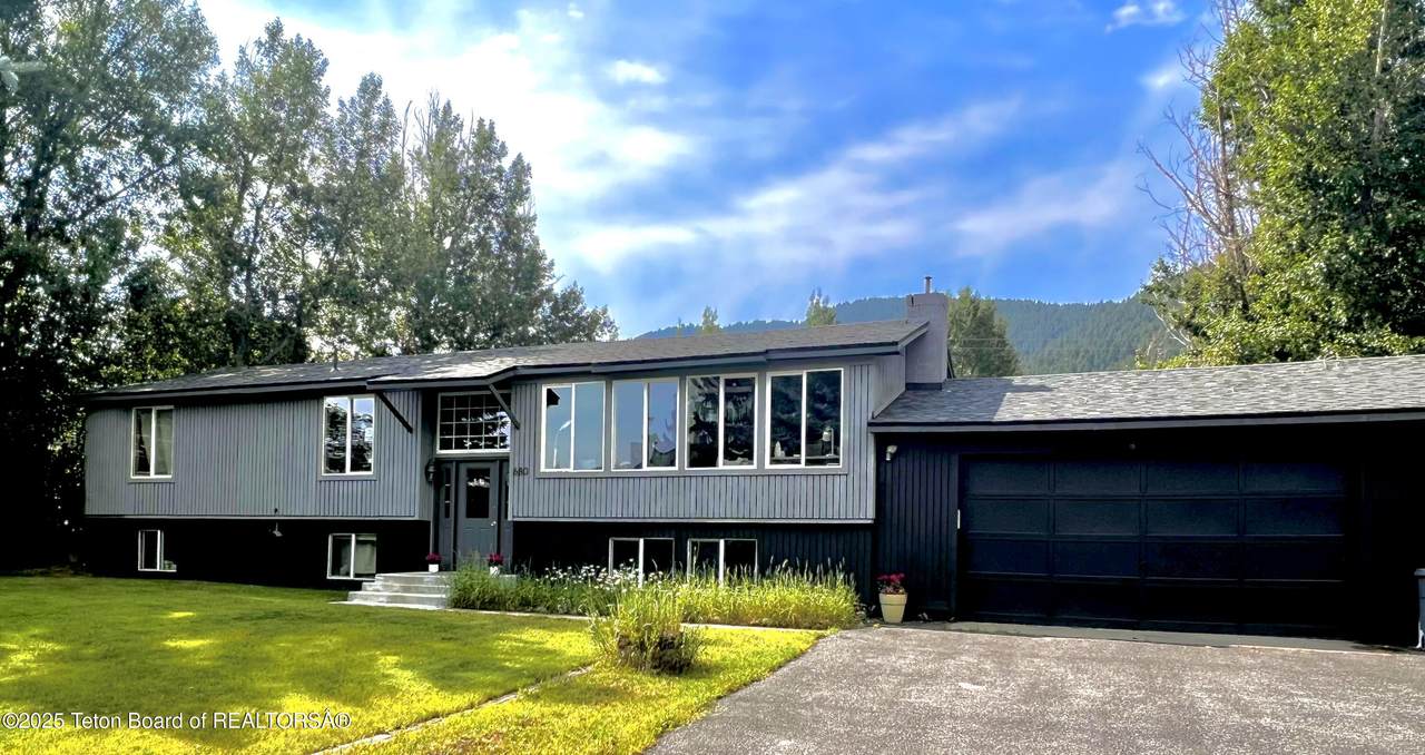 680 Hall Street - Photo 1