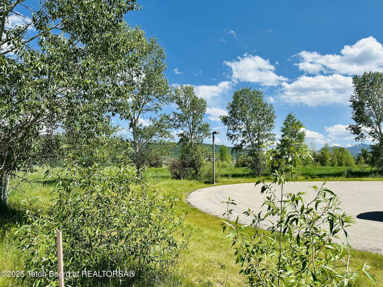 https://bt-photos.global.ssl.fastly.net/teton/1280_boomver_1_25-1863-2.jpg