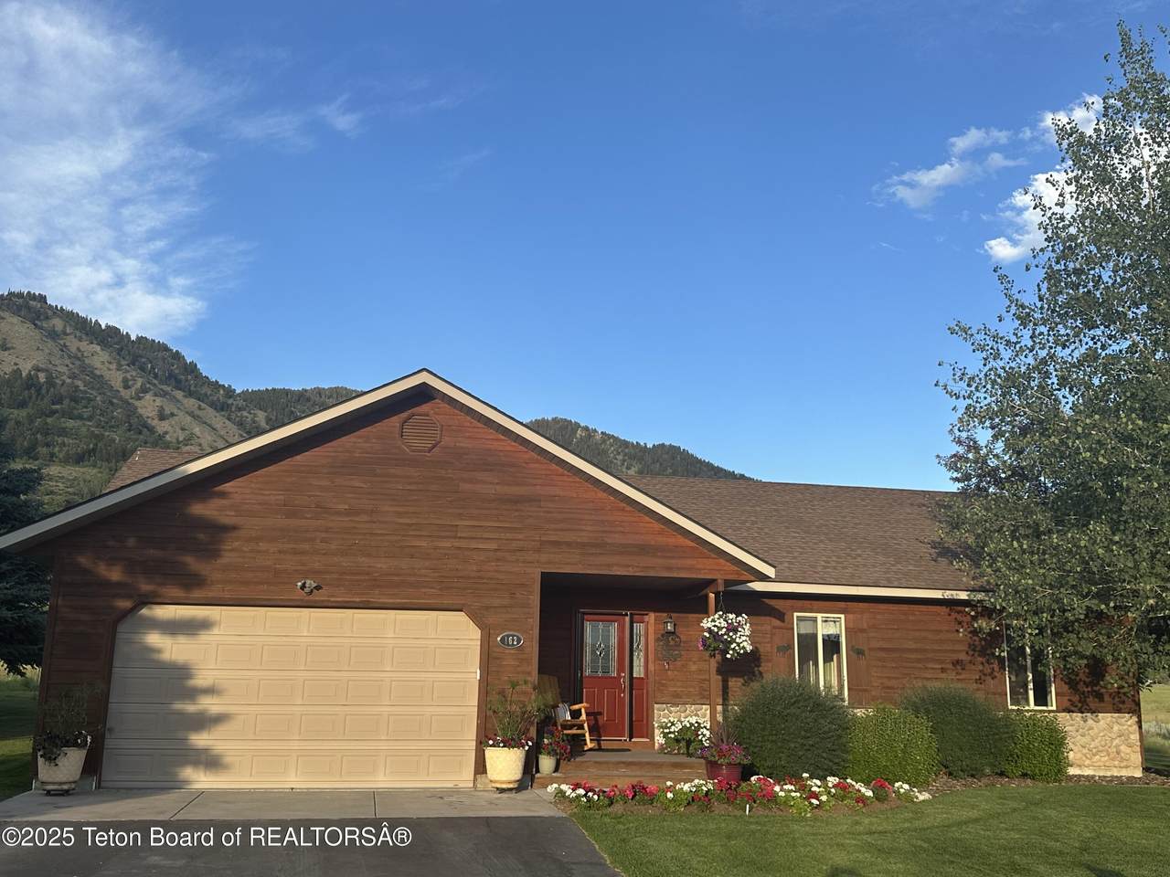162 East Street - Photo 1