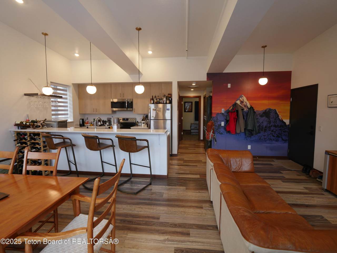 https://bt-photos.global.ssl.fastly.net/teton/1280_boomver_1_25-1951-2.jpg