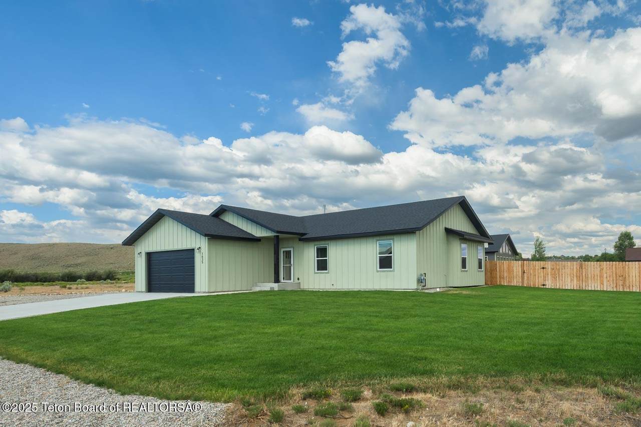 https://bt-photos.global.ssl.fastly.net/teton/1280_boomver_1_25-1976-2.jpg