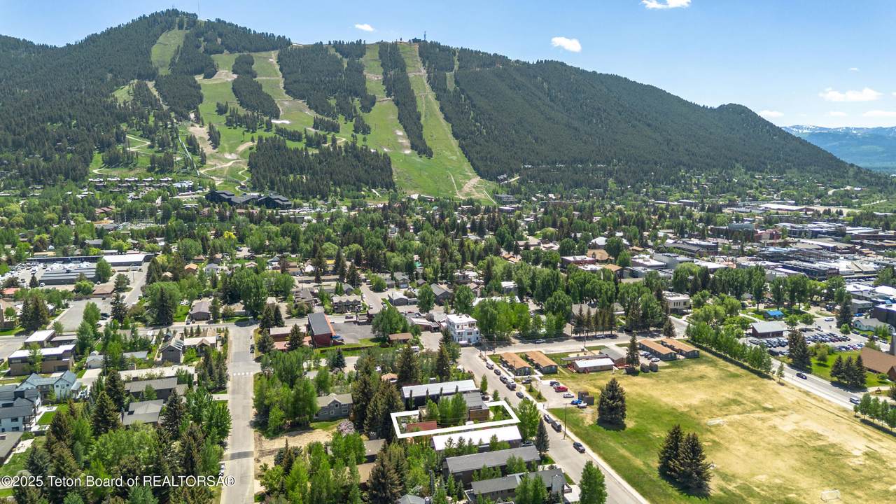 https://bt-photos.global.ssl.fastly.net/teton/1280_boomver_1_25-1991-2.jpg