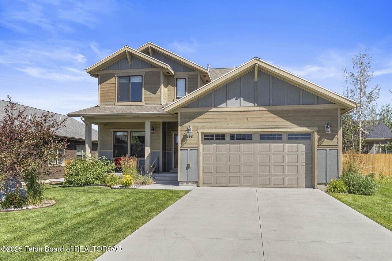 282 Harris Hawk Drive - Photo 1