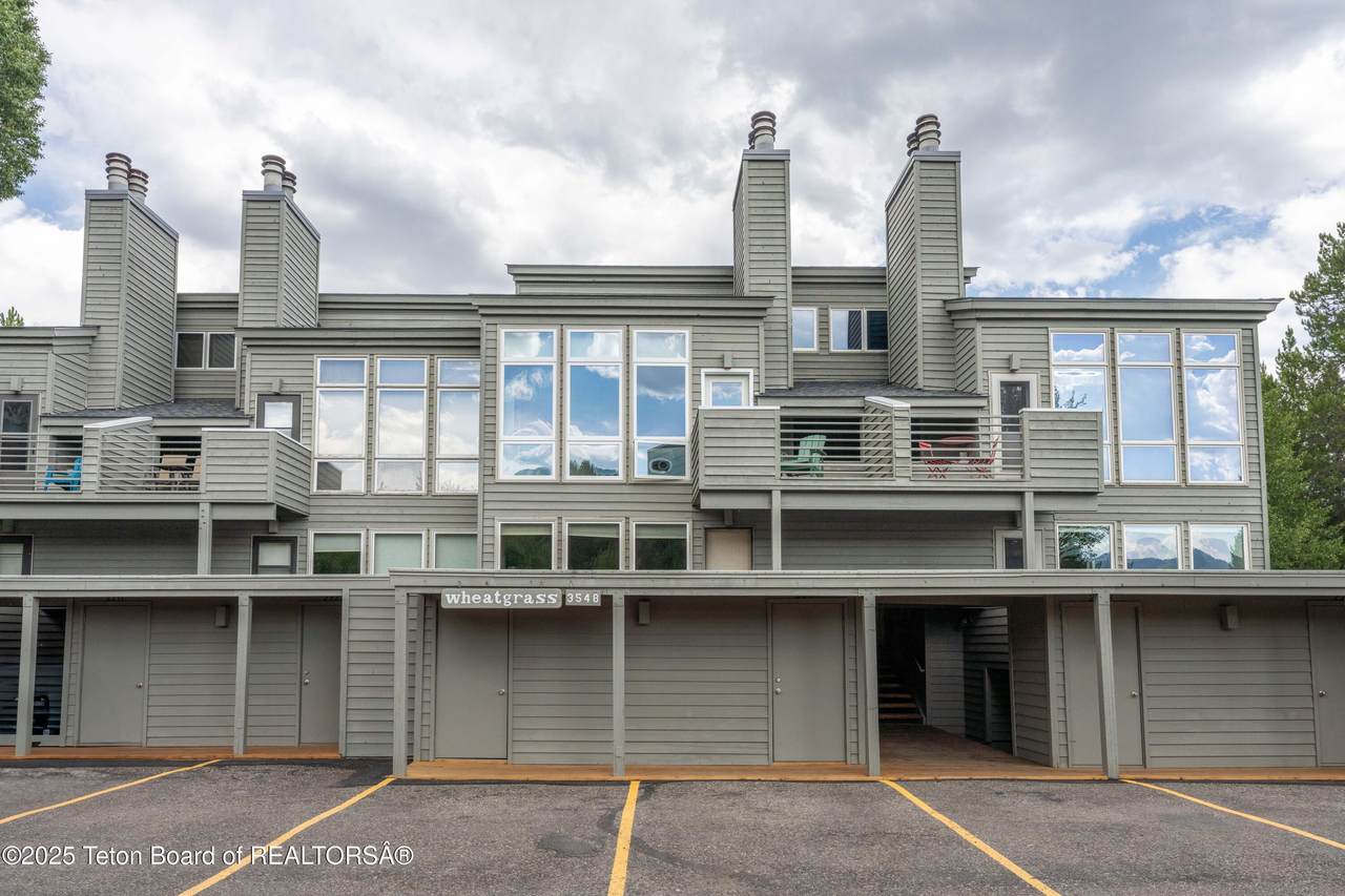 3548 Lake Creek Drive - Photo 1