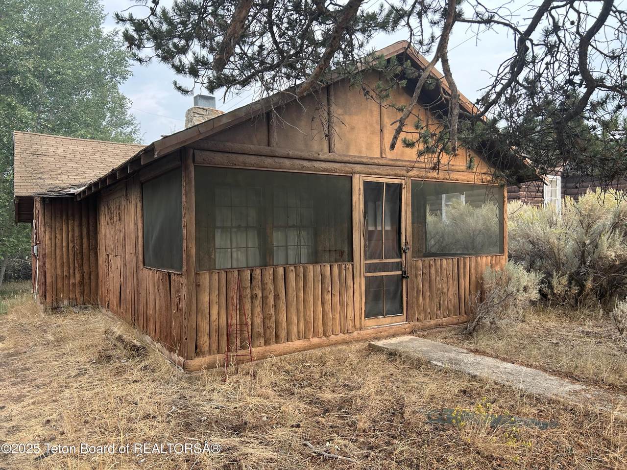 136 Lake Avenue - Photo 1