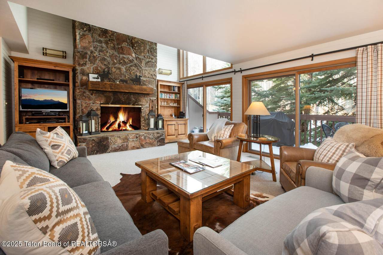 https://bt-photos.global.ssl.fastly.net/teton/1280_boomver_1_25-233-2.jpg