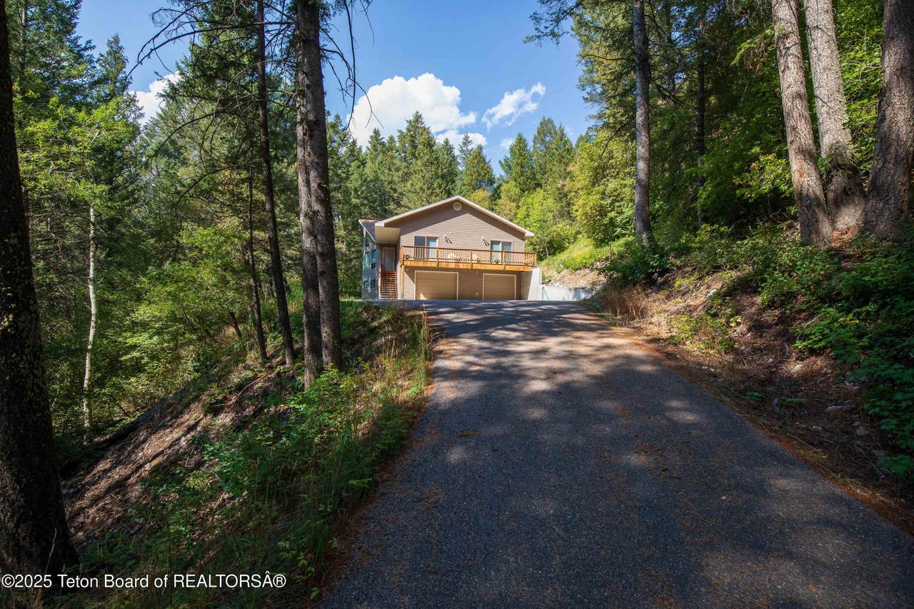 1207 Vista Drive - Photo 1