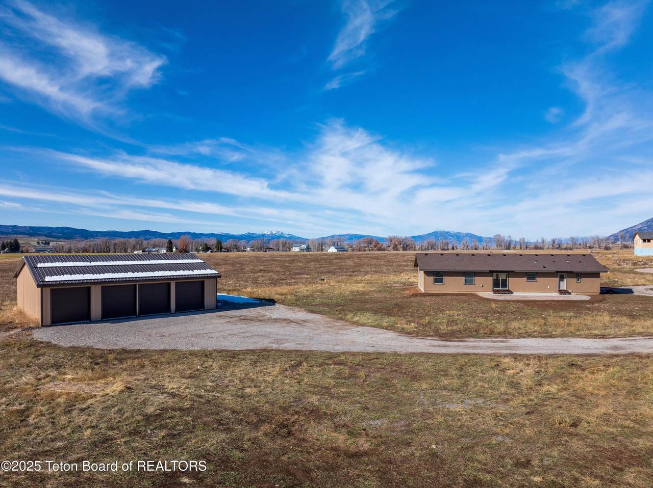 184 Buttercup Lane - Photo 1