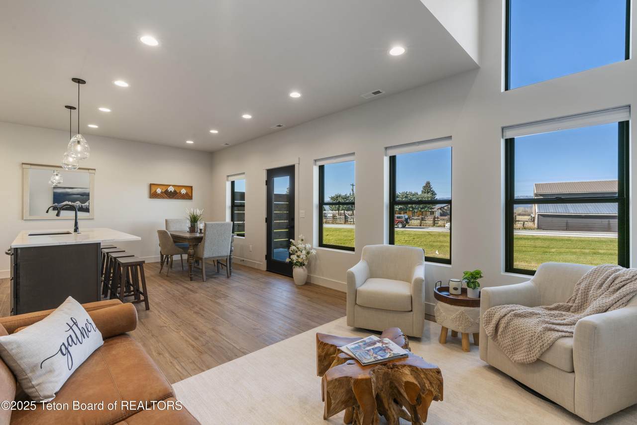 674 Stone Peak Loop - Photo 1