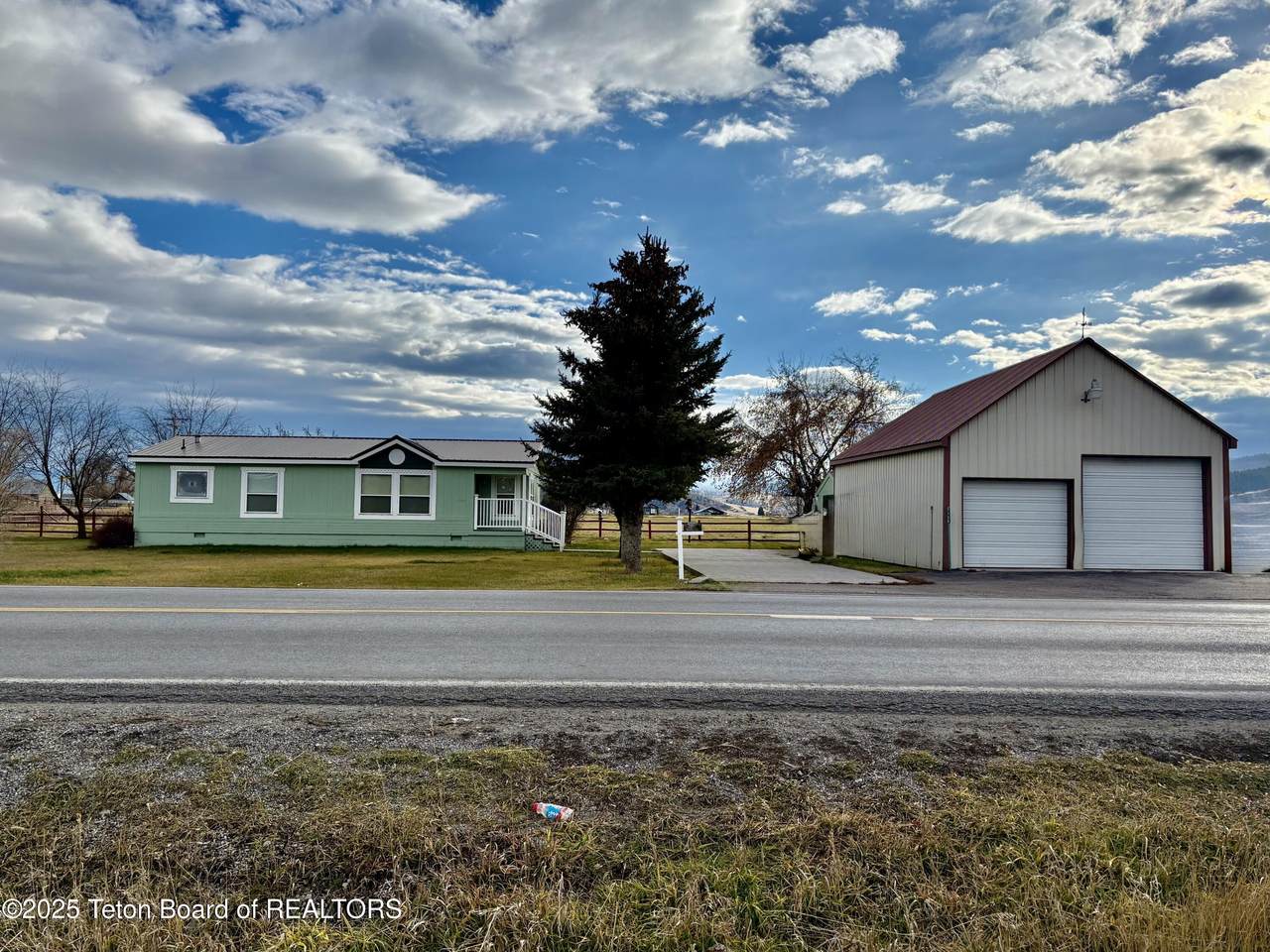 7126 State Highway 34 - Photo 1