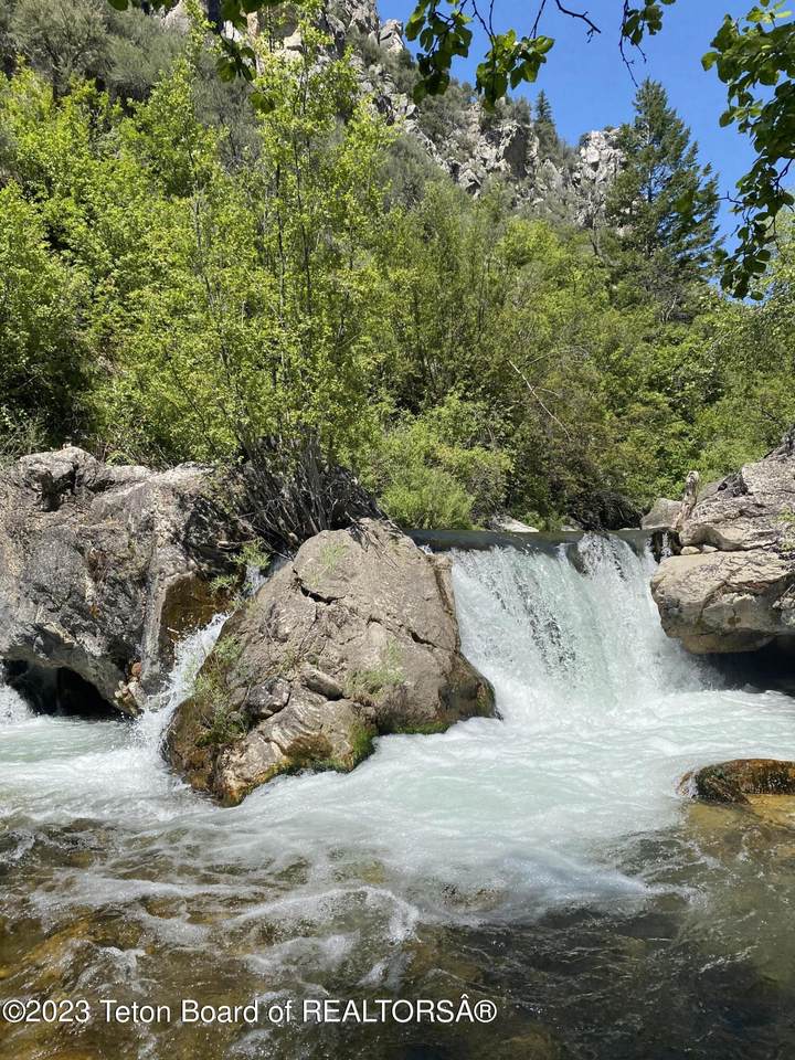 https://bt-photos.global.ssl.fastly.net/teton/1280_boomver_1_25-741-2.jpg