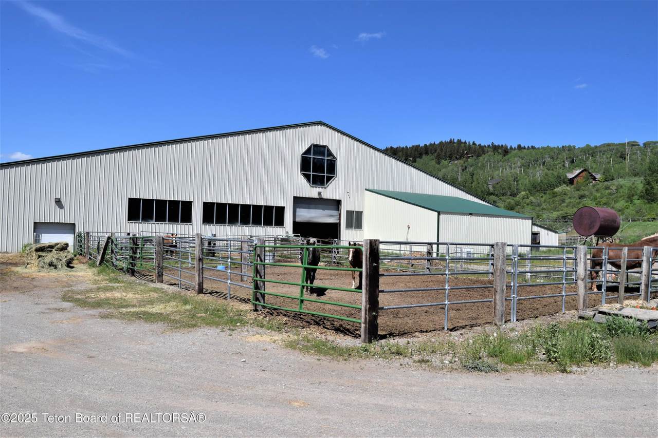 https://bt-photos.global.ssl.fastly.net/teton/1280_boomver_1_25-808-2.jpg